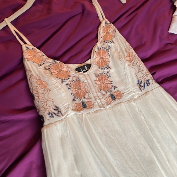 Lulus Dresses & Skirts - Lulu’s Embroidered Dress
